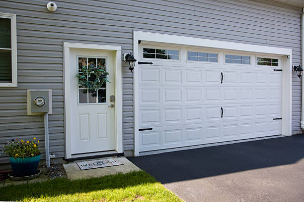 24/7 Emergency Garage Door Installation experts in Woodward, IA